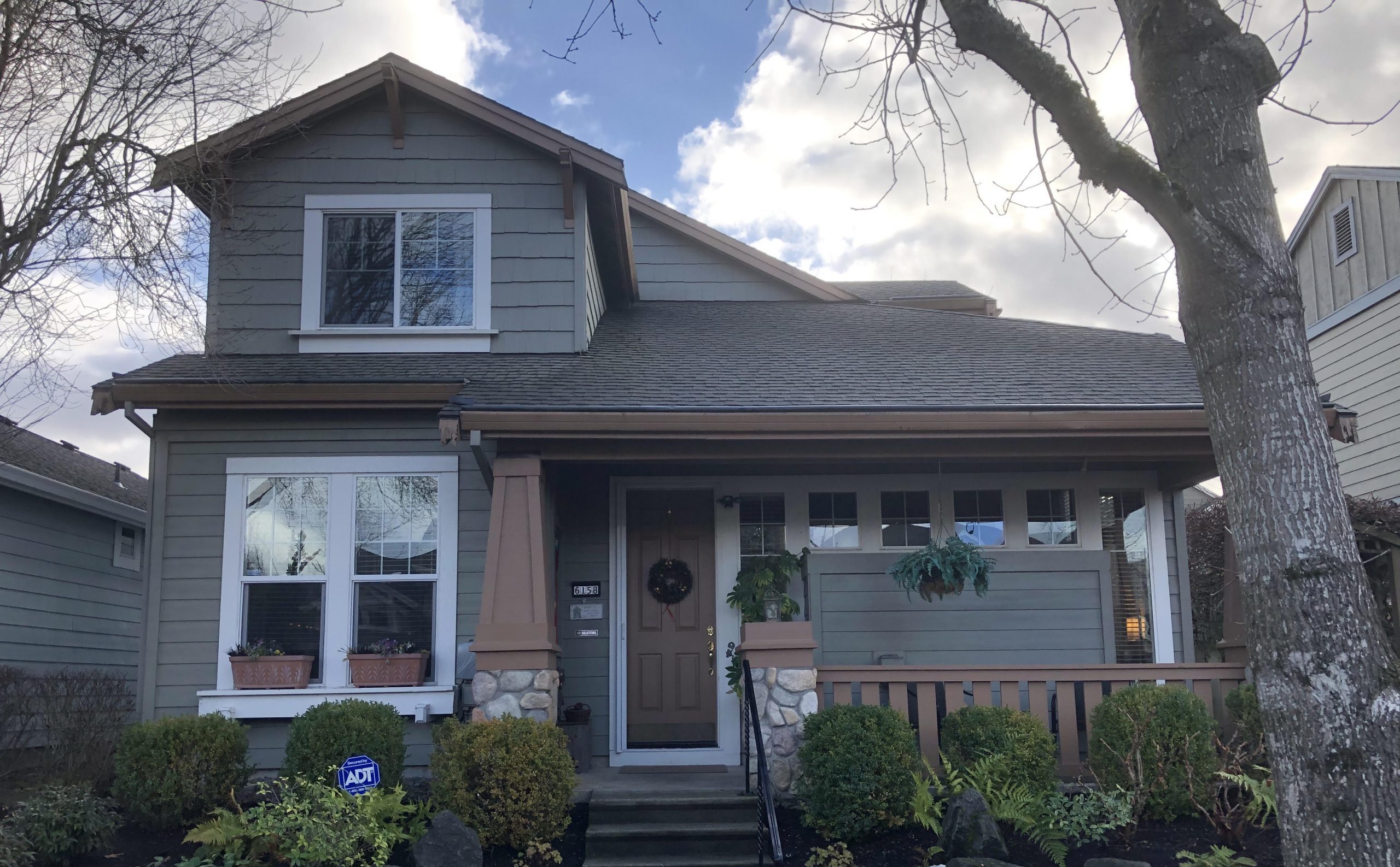 Exterior painting Hard Plank 2 Story Before